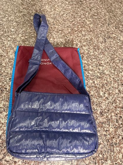 beyond the vines bag