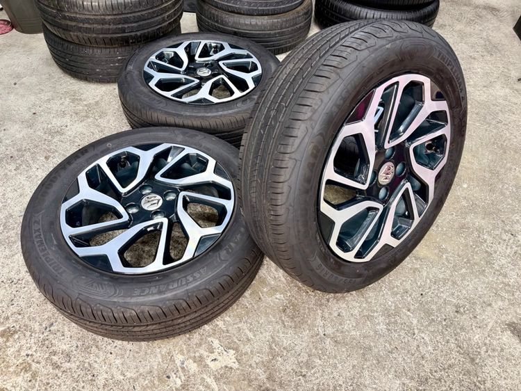 ล้อแม็ก SUZUKI SWIFT ขอบ 16” ถอดป้ายแดง ยาง GOODYEAR 195-60R16 ปี 25 ตุ่มหน้ายางยังอยู่ครบ รูปที่ 2
