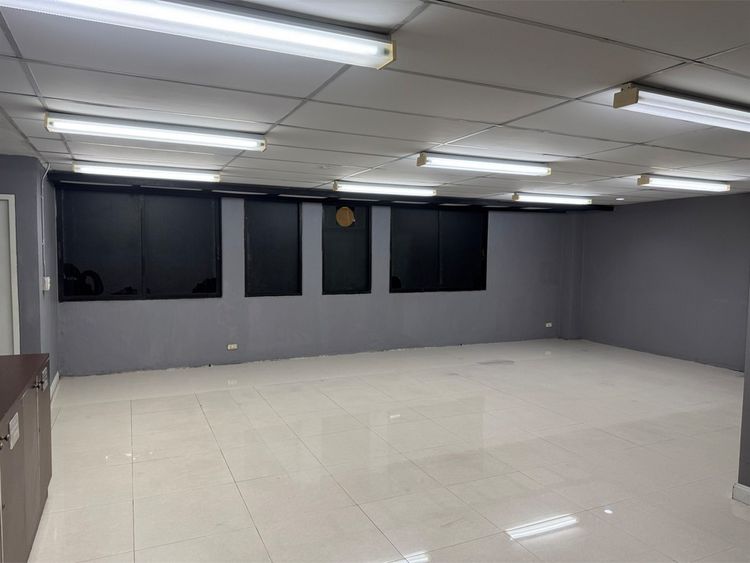 อาคารสำนักงาน 4 ชั้น 400 ตารางเมตร (มีห้องน้ำทุกชั้น) จอดรถ 4 คัน ถนนวิภาวดีรังสิต แขวงสนามบิน เขตดอนเมือง รูปที่ 3