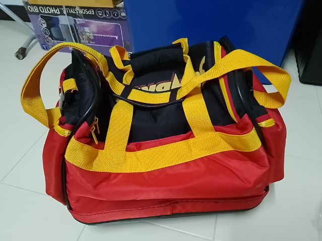 กระเป๋า sunbridge ใส่ลูกโบว์ลิ่ง 2 ลูก แบบ 4 ล้อ ราคา 499 บาท ไม่รวมค่าส่ง รูปที่ 6