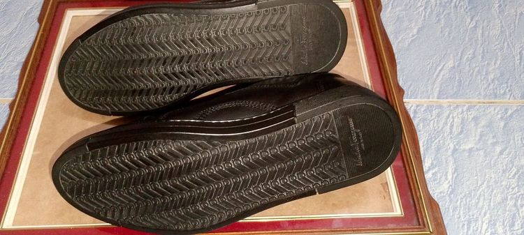 ขายรองเท้ายี่ห้อsalvatore ferragamo italy รูปที่ 5