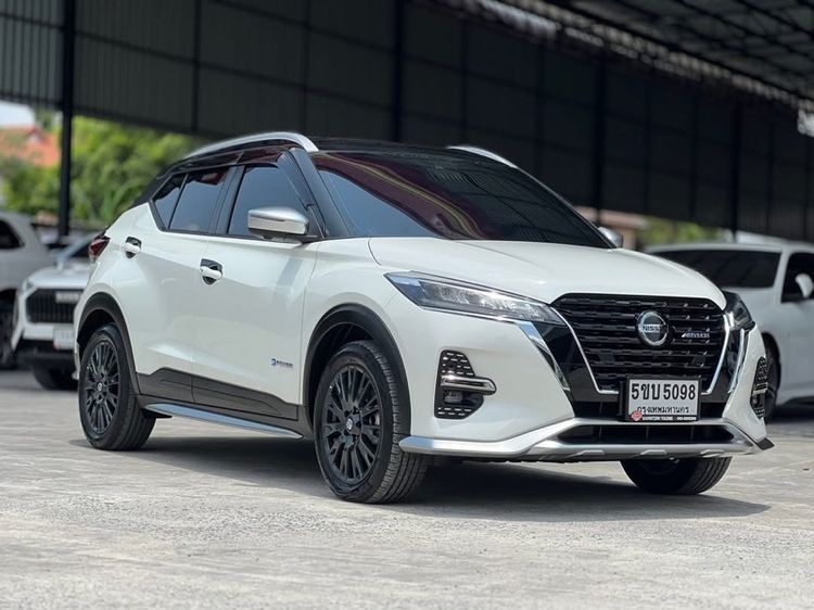 Nissan Kicks 2023 1.2 Autech Sedan ไฮบริด ไม่ติดแก๊ส เกียร์อัตโนมัติ ขาว