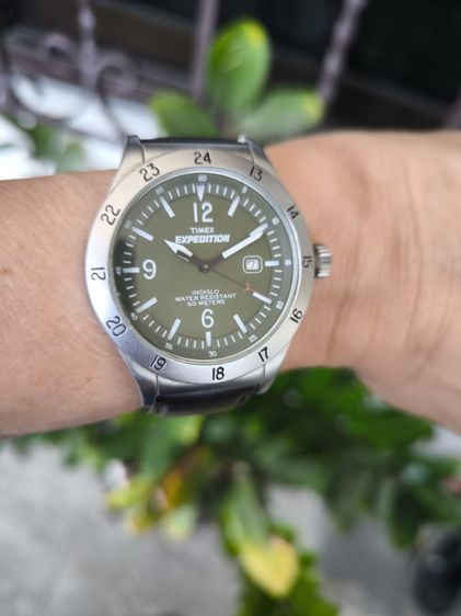 เงิน ขาย TIMEX Expedition T49881หน้าเขียวแนวทหาร
Men's watch with date and backlight
สภาพสวย หน้าปัด 41 มิลรวมเม็ดมะยม 45มิล
 