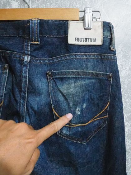FACTOTUM Kuroki Denim Jeans Red Lines Made in Japan Mens Bootcut Size 30 waist รูปที่ 7