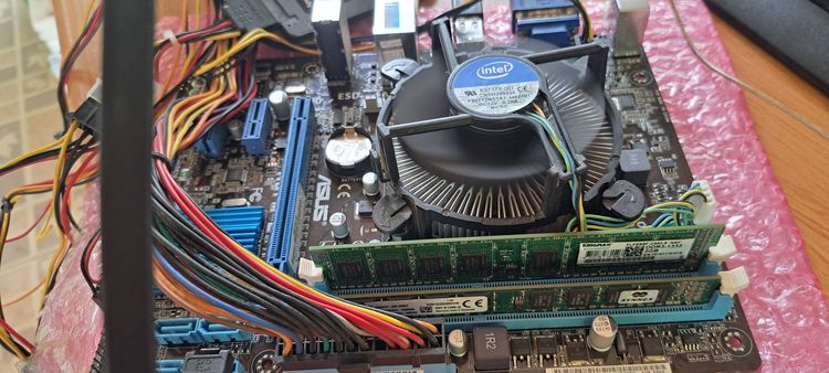 Motherboard Asus H61 M-E รูปที่ 8