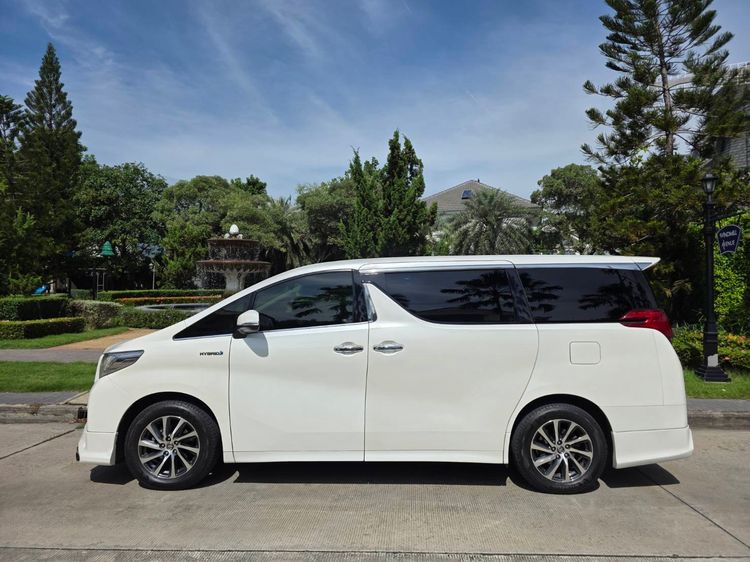 Toyota Alphard 2016 2.5 Hybrid G F-Package E-Four 4WD Utility-car ไฮบริด ไม่ติดแก๊ส เกียร์อัตโนมัติ ขาว รูปที่ 2