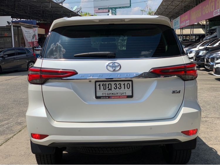 Toyota Fortuner 2020 2.4 V 4WD Utility-car ดีเซล เกียร์อัตโนมัติ ขาว รูปที่ 4