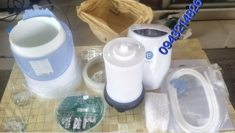 เครื่องกรองน้ำ พร้อมใช้งาน
อุปกรณ์พร้อมใช้ ราคา 11900 โทร. 0943214826