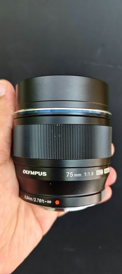อื่นๆ Olympus M.Zuiko 75mm f1.8 เลนส์ละลายหลัง คมมาก