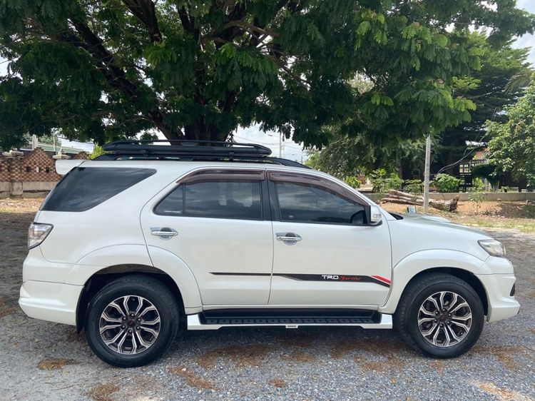 Toyota Fortuner 2014 3.0 TRD Sportivo 4WD ดีเซล เกียร์อัตโนมัติ ขาว