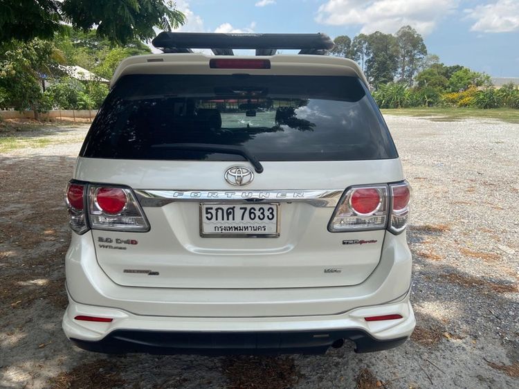 Toyota Fortuner 2014 3.0 TRD Sportivo 4WD ดีเซล เกียร์อัตโนมัติ ขาว รูปที่ 3