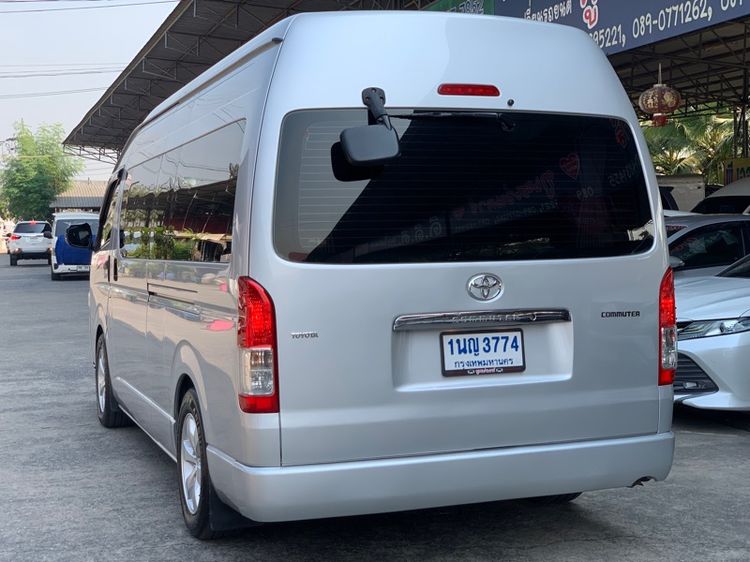 Toyota Commuter 2015 3.0 Van ดีเซล เกียร์ธรรมดา บรอนซ์เงิน รูปที่ 3