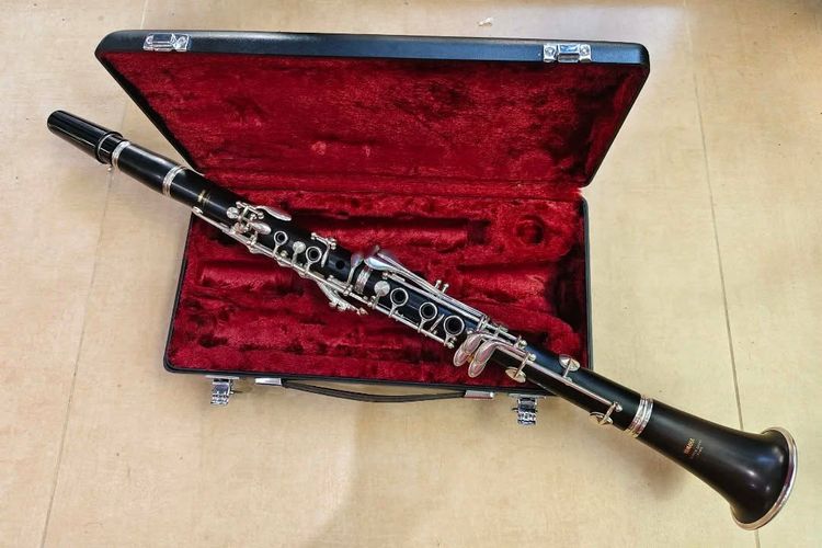 Bb Clarinet Yamaha รุ่น YCL 35 