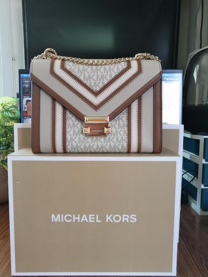 Michael Kors ปี 2021 สีน้ำตาล
