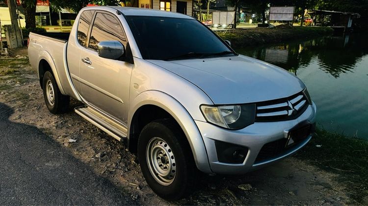 Mitsubishi Triton 2012 2.4 GLS Plus Pickup เบนซิน LPG เกียร์ธรรมดา บรอนซ์เงิน
