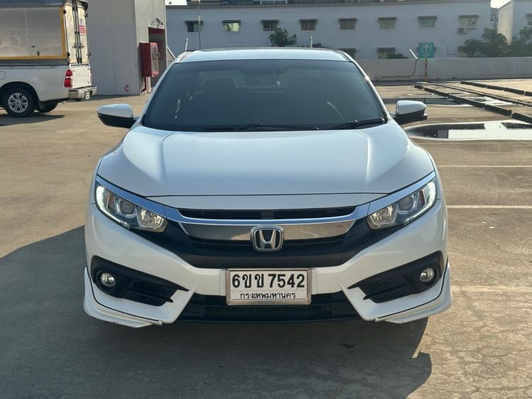 รถ Honda Civic 1.8 E Wise Edition i-VTEC สี ขาว