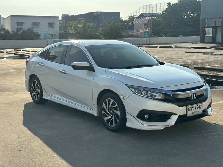 Honda Civic 2018 1.8 E Wise Edition i-VTEC Sedan เบนซิน ไม่ติดแก๊ส เกียร์อัตโนมัติ ขาว รูปที่ 3
