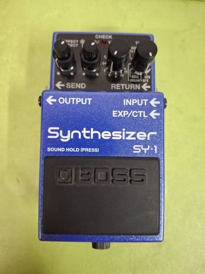 Boss SY1 Synthesizer เอฟเฟคกีตาร์