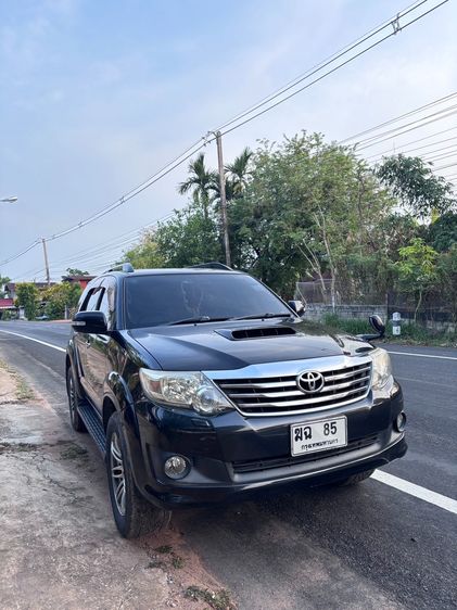Toyota Fortuner 2012 3.0 V 4WD Utility-car ดีเซล เกียร์อัตโนมัติ ดำ