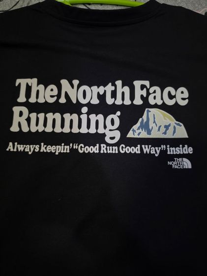 เสื้อยืด The north face running สภาพใหม่ รูปที่ 4