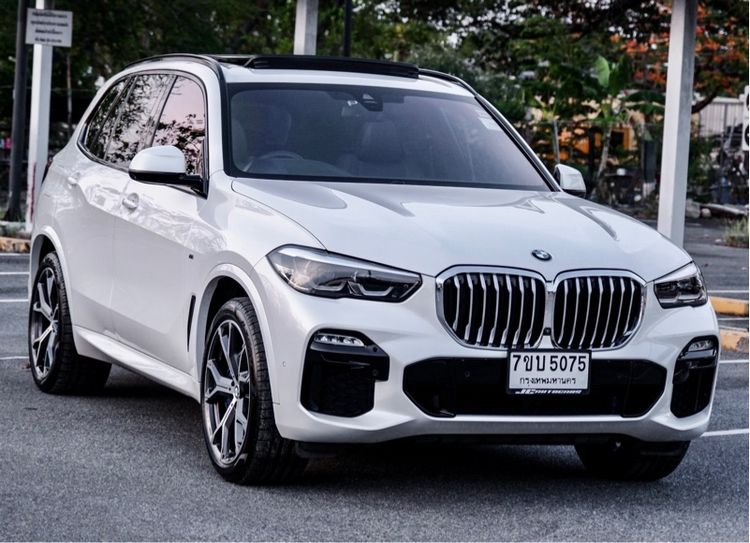 รถ BMW X5 3.0 xDrive45e M Sport 4WD สี ขาว