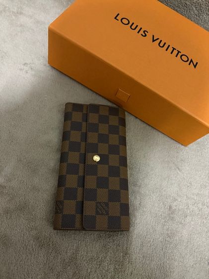 LV Wallet 
