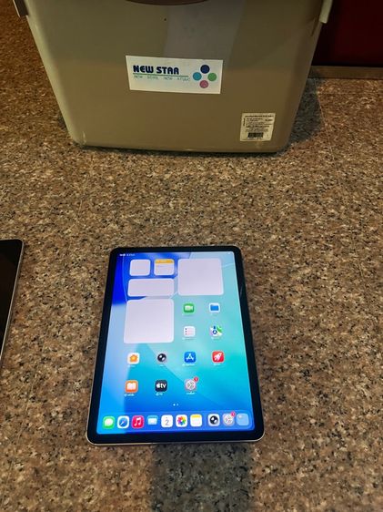 ขายiPadAir6 M2 สีBlue256กิ๊กWifi Celluer ใส่ซิมได้สภสพสวยๆใช้งานดีถูกมากกกก