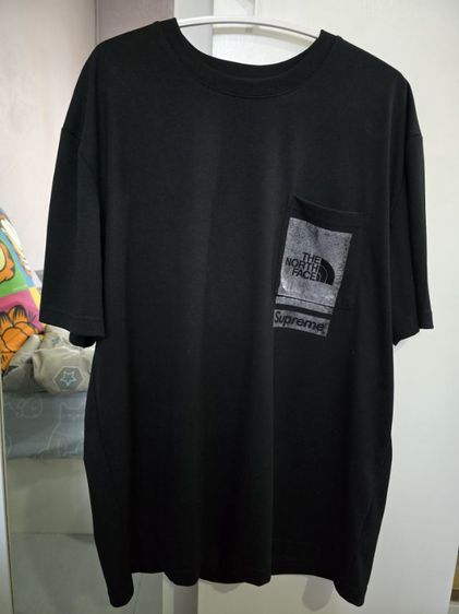 เสื้อยืด Supreme x The North Face Printed Pocket Tee สีดำ สภาพใหม่