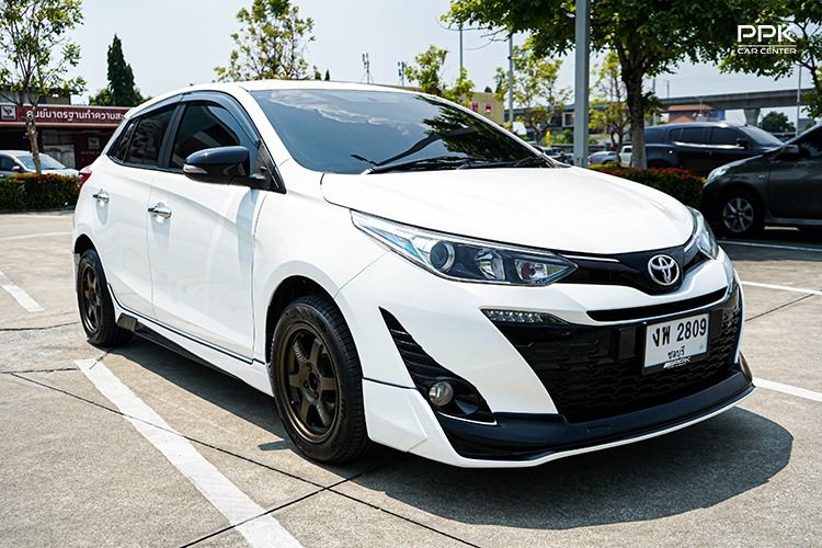 Toyota Yaris 2019 1.2 G Plus Sedan เบนซิน ไม่ติดแก๊ส เกียร์อัตโนมัติ ขาว รูปที่ 3
