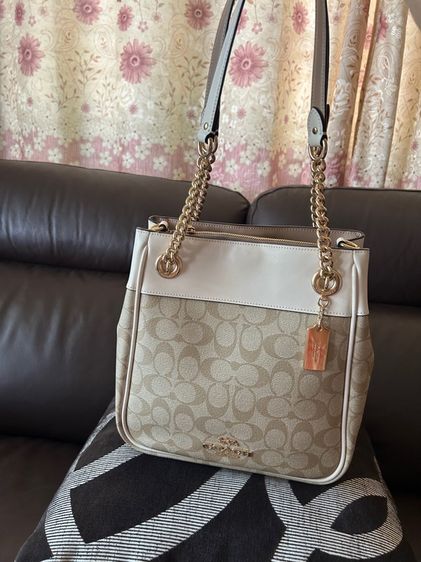 กระเป๋า Coach ของแท้ค่ะ