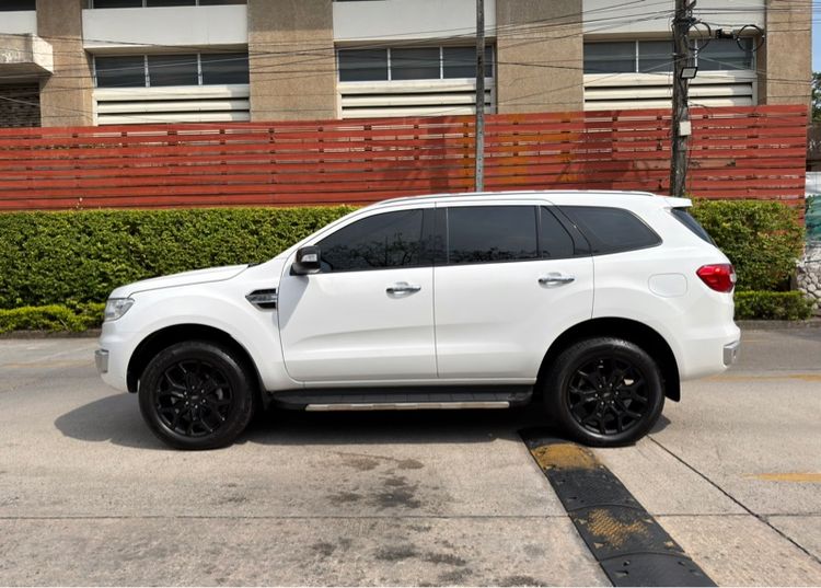 Ford Everest 2018 2.2 Titanium Plus Utility-car ดีเซล ไม่ติดแก๊ส เกียร์อัตโนมัติ ขาว รูปที่ 4