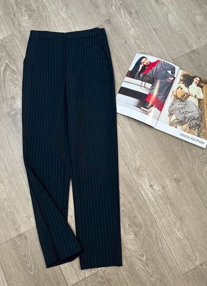 MNG Striped trousers กางเกงผ้าลายทางสีกรมท่า เอวกลาง 