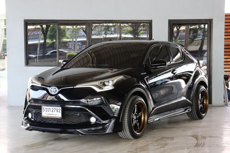 Toyota C-HR 2018 1.8 HV Mid Sedan ไฮบริด ไม่ติดแก๊ส เกียร์อัตโนมัติ ดำ