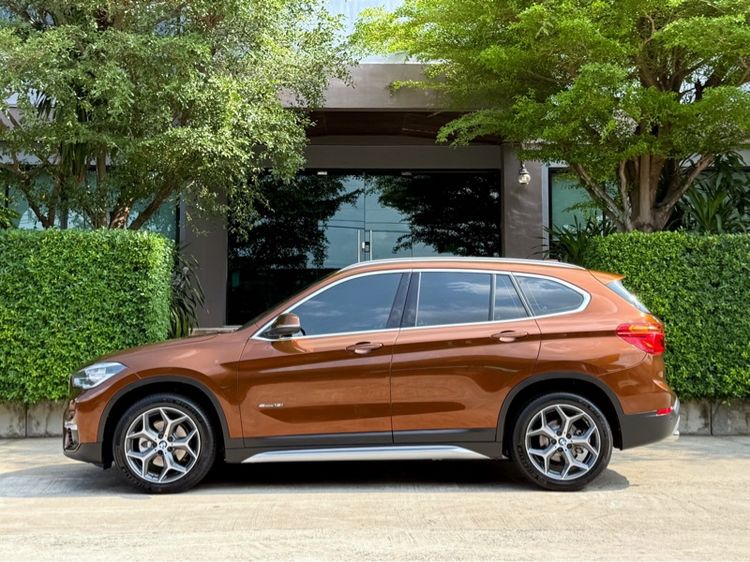 BMW X1 2017 1.5 sDrive18i xLine Utility-car เบนซิน ไม่ติดแก๊ส เกียร์อัตโนมัติ น้ำตาล รูปที่ 4