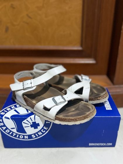 รองเท้า Birkenstock