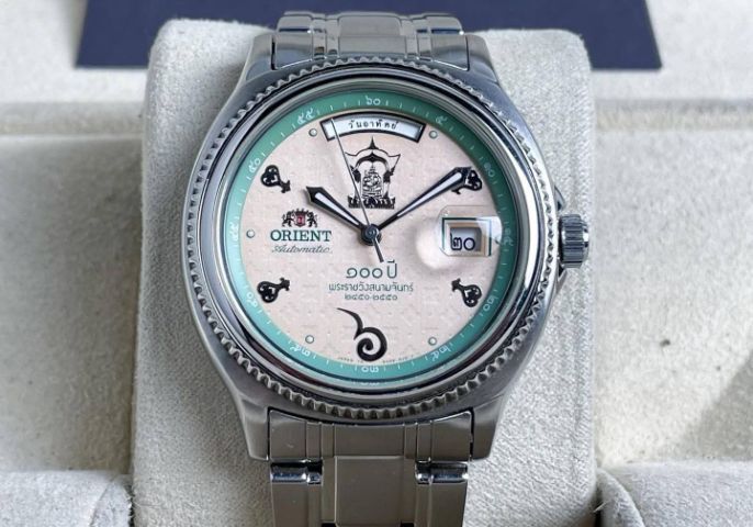 นาฬิกา Orient 100 ปี พระราชวังสนามจันทร์ รูปที่ 4