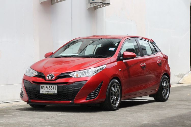 Toyota Yaris 2019 1.2 J Sedan เบนซิน ไม่ติดแก๊ส เกียร์อัตโนมัติ แดง