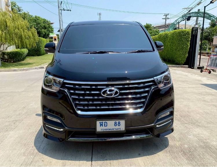 Hyundai H-1  2021 2.5 Deluxe Van ดีเซล ไม่ติดแก๊ส เกียร์อัตโนมัติ ดำ