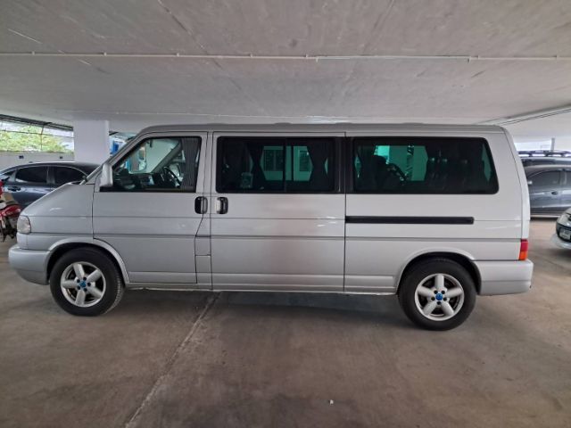 รถ Volkswagen Caravelle 2.8 V6 สี บรอนซ์เงิน