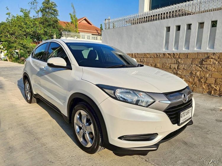 Honda HR-V 2015 1.8 S Utility-car เบนซิน ไม่ติดแก๊ส เกียร์อัตโนมัติ ขาว รูปที่ 2