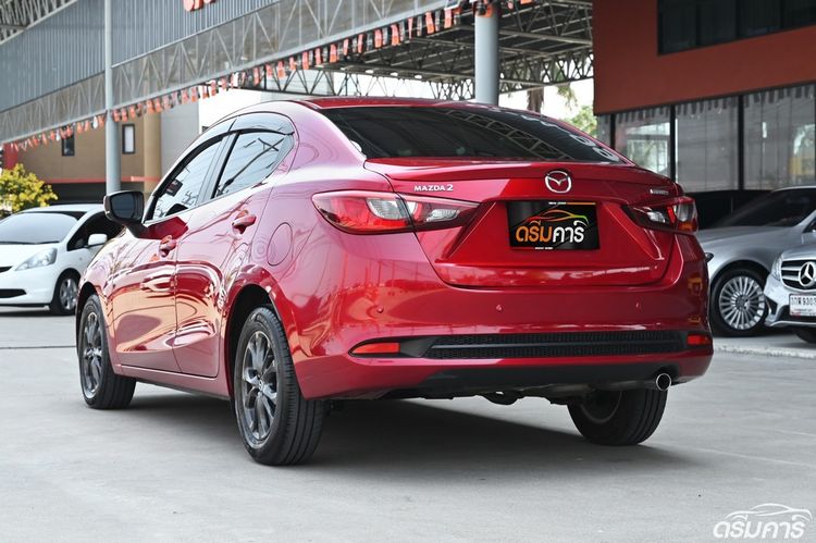 Mazda Mazda 2 2020 1.3 Skyactiv-G S Leather Sedan Sedan เบนซิน ไม่ติดแก๊ส เกียร์อัตโนมัติ แดง รูปที่ 3