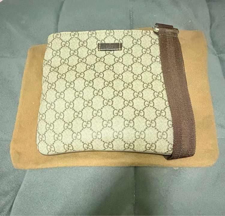สะพายข้าง Gucci 