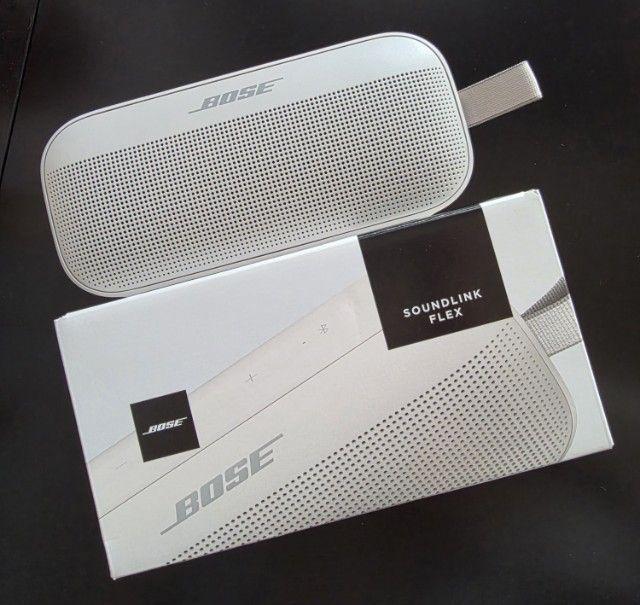 ขาย Bose SoundLink Flex (Gen 1) สีขาว