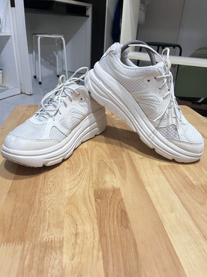 ไม่ระบุ ขาว รองเท้าออกกำลังกาย อื่นๆ Hoka One One x Bondi B 