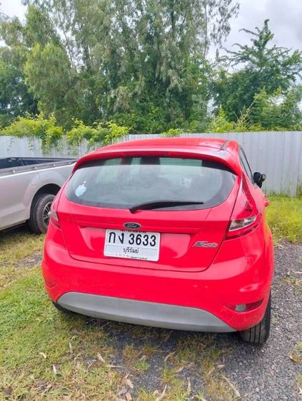 รถ Ford Fiesta 1.6 Trend สี แดง