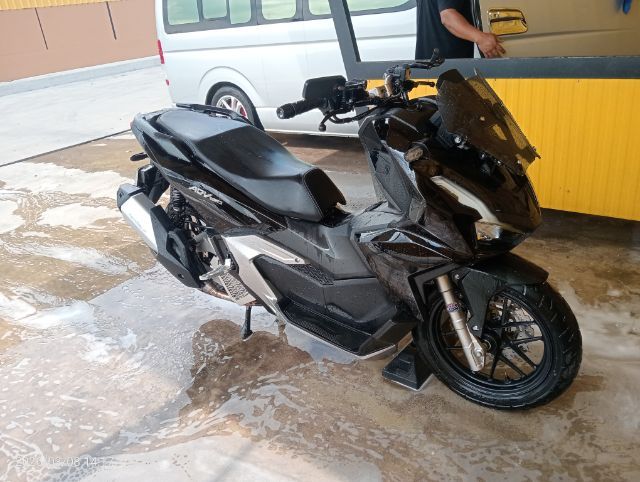 วงล้อ ขาย3,500บาท ล้อเดิมหน้าหลังพร้อมยาง adv160 รถ1ปี สภาพดี ไม่มีรอยตำหนิ เจ้าของขายเองสอบถามก่อนได้ครับ
