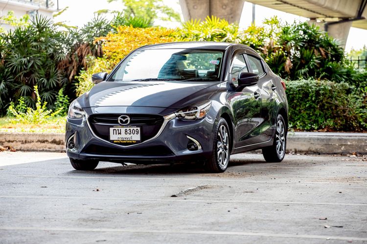 รถ Mazda Mazda 2 1.5 XD Sport High Plus L สี เทา