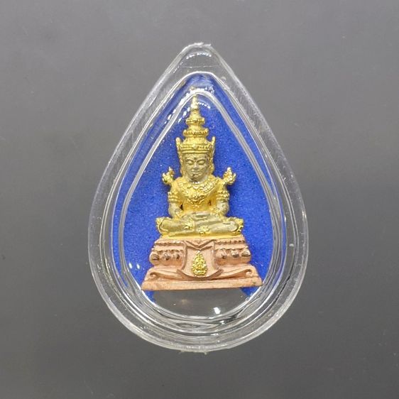 พระพุทธมหามณีรัตนปฏิมากร (พระแก้วมรกต) จำลอง ทรงเครื่องฤดูร้อน เนื้อเงินสามกษัตริย์ ขนาดสูง 1.7 เซน ฉลองสิริราชสมบัติ ครบ 60 ปี ในหลวง รัชกา รูปที่ 2