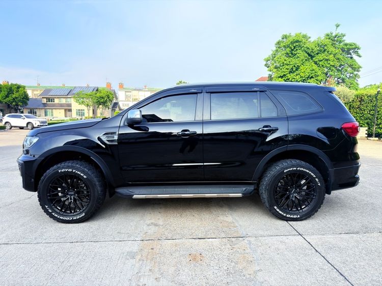 Ford Everest 2021 2.0 Titanium Plus ดีเซล ไม่ติดแก๊ส เกียร์อัตโนมัติ ดำ รูปที่ 4