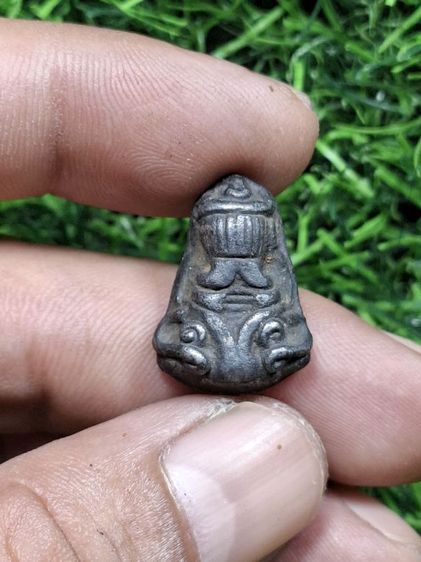 ปิดตาเนื้อชินเก่า หลังจารยันต์ไรๆหลายตัว ไม่ทราบที่